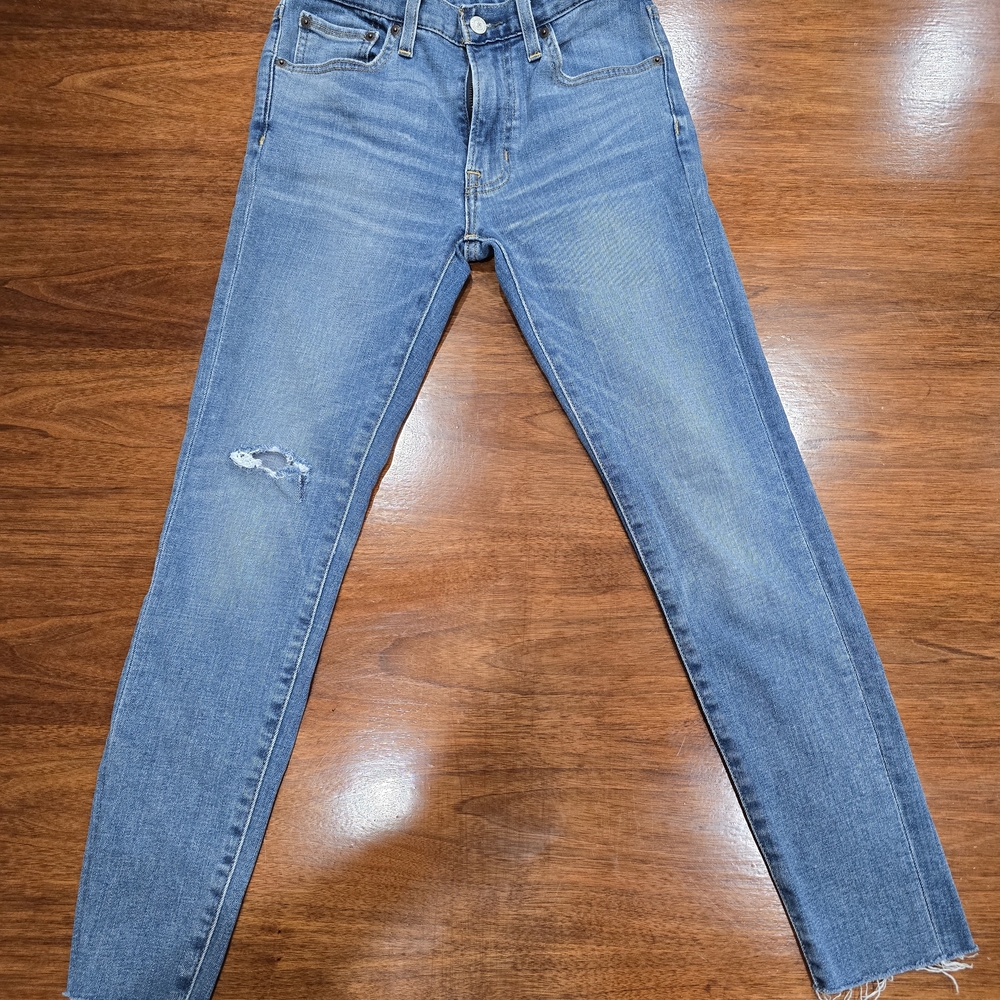 Frye Distressed Raw Hem Skinny Jeans Blue Denim Button Zip Pockets size 26